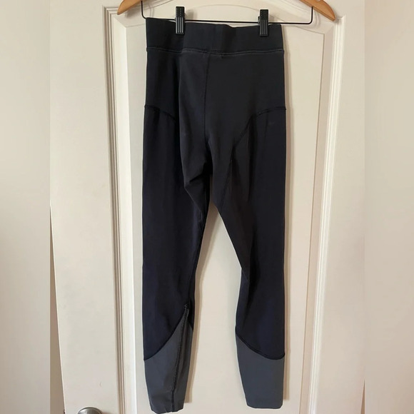 Nike Air Black& Gray Stretch Leggings Women’s small - Picture 5 of 10